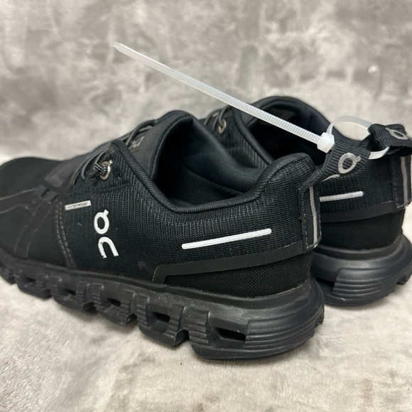 On Cloud 6 Waterproof Sneakers size 5.5 - Picture 4 of 8